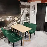Square 16 - Absolutely Location Apartment Szombathely