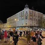 Square 16 - Absolutely Location *