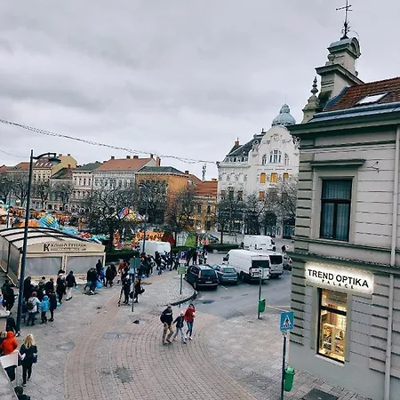 Square 16 - Absolutely Location With Self Check In Apartment