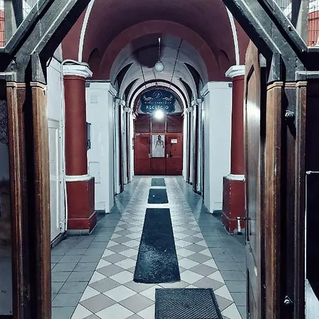 Square 16 - Absolutely Location Lägenhet