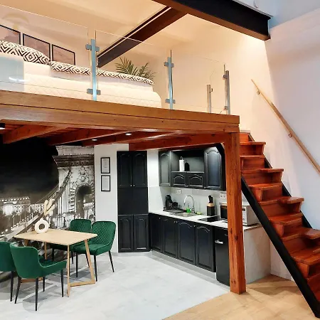 Square 16 - Absolutely Location Daire *