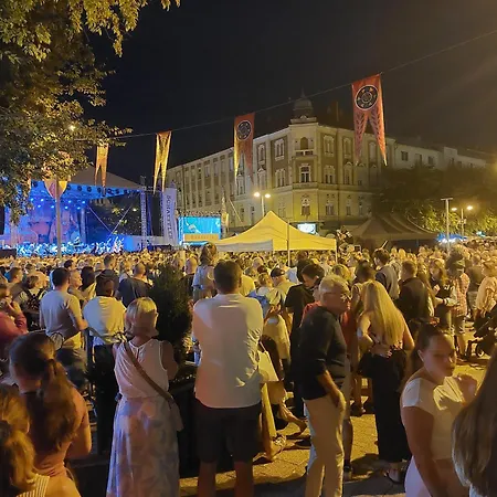 Διαμέρισμα Square 16 - Absolutely Location Σζομπαθέλι
