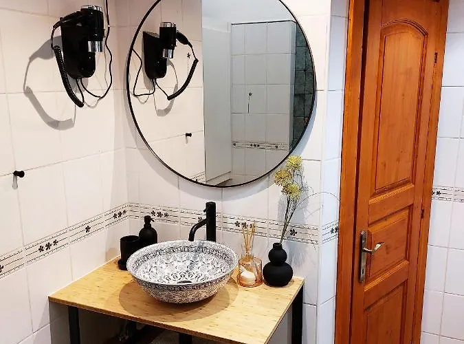 Square 16 - Absolutely Location Apartment *