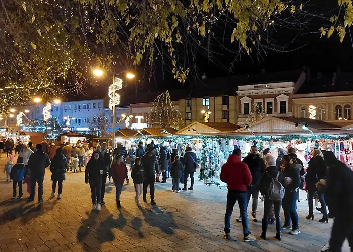 Διαμέρισμα Square 16 - Absolutely Location *